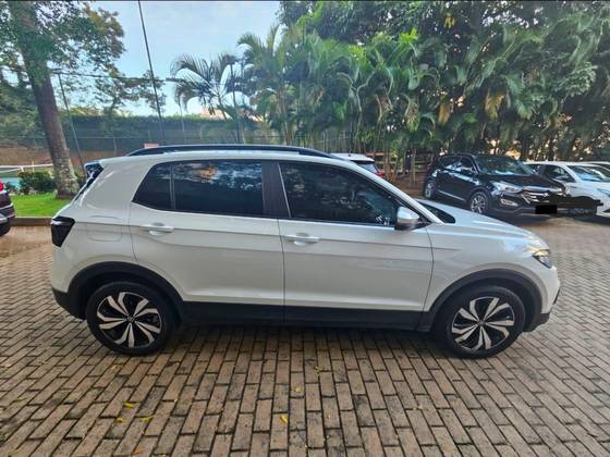 VOLKSWAGEN T-CROSS 1.0 200 TSI TOTAL FLEX AUTOMÁTICO